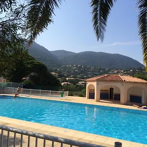 https://les-hauts-de-bonporteau.fr-provencehotel.com
